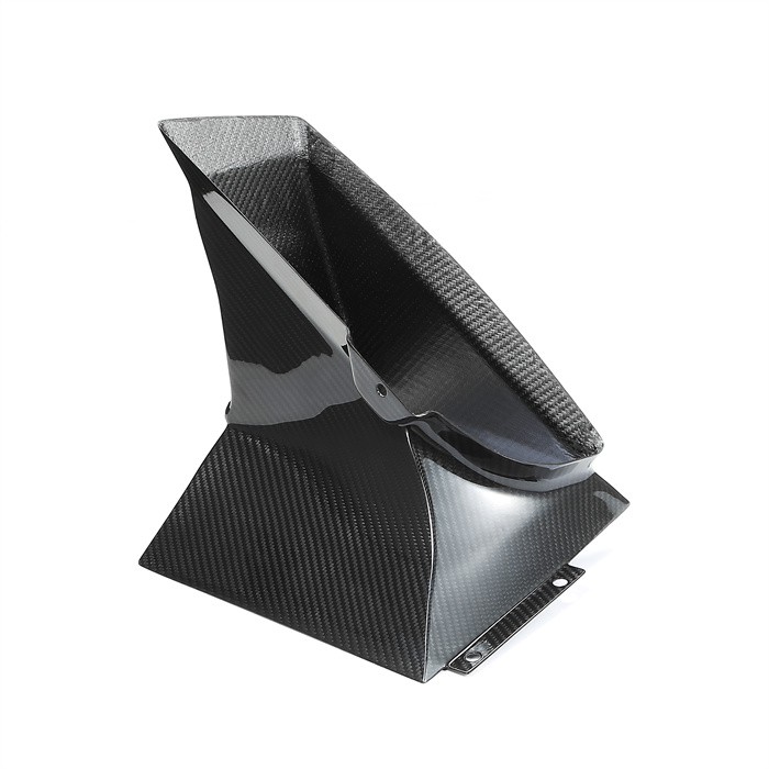 تولید کننده قطعات خودرو فیبر کربن