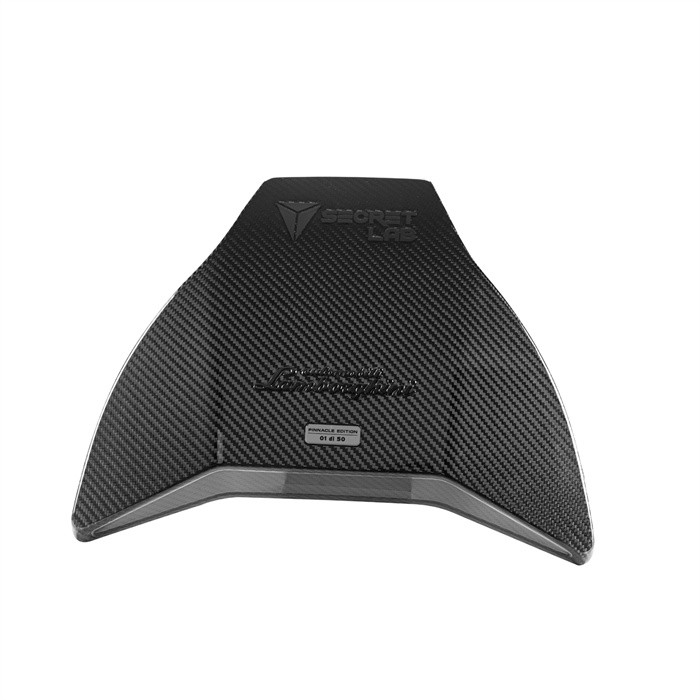 تولید کننده قطعات خودرو فیبر کربن